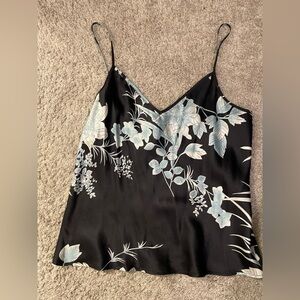 Vintage Y2K floral tank top. Blue, black, and white. Fits size S or M